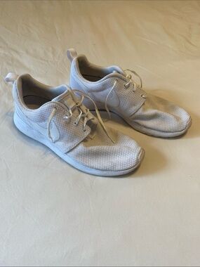 Nike Men’s White Mesh a waffle Running Shoes